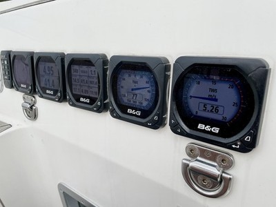 B&G Triton T41 Displays + Autopilot Controller