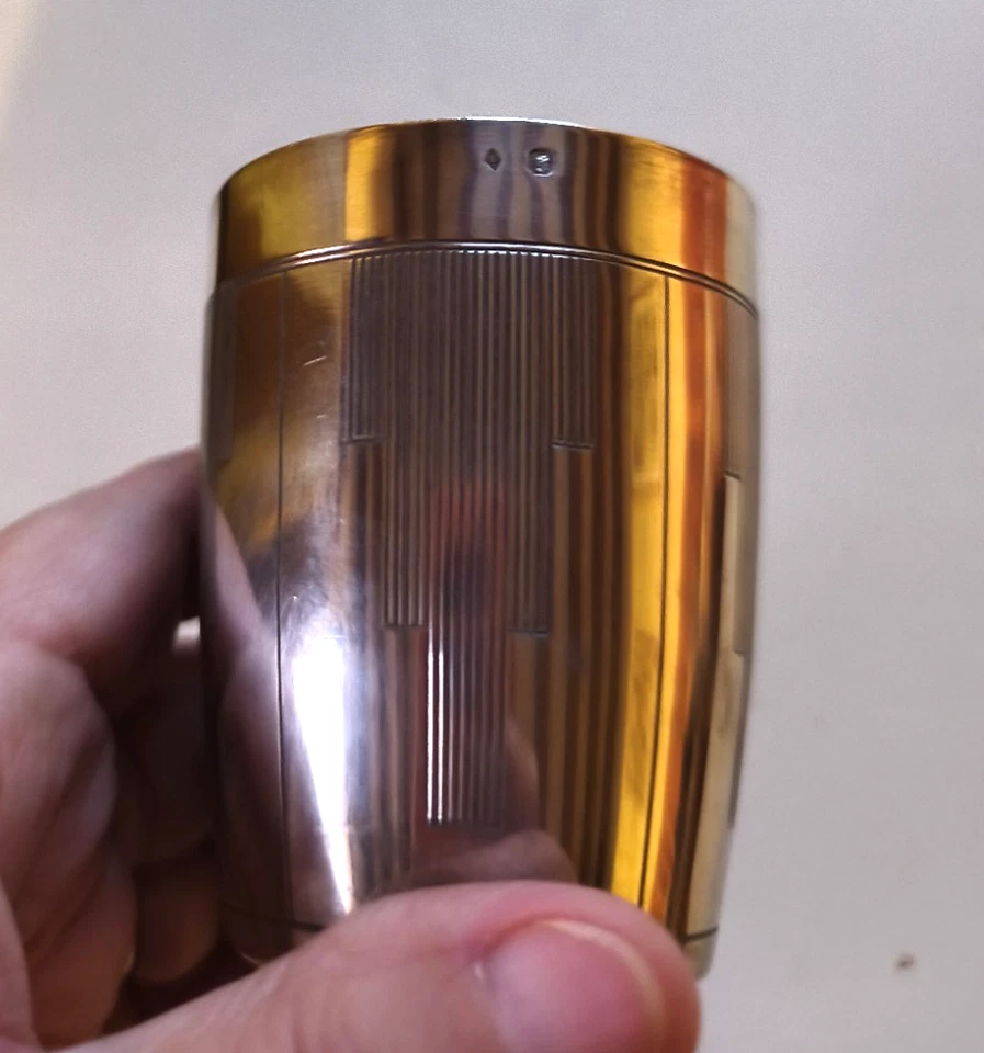 Timbale gobelet - Art Déco -Argent massif -  Poinçon Minerve - 86 grammes. - Photo 2/4