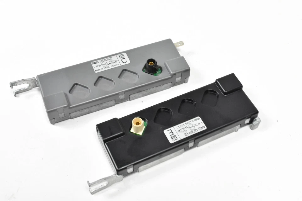 2010 2011 2012 2013 Jaguar XJ Antenna Amplifier AW93-18C847-EB CB ANTENNAS SET - Image 2 of 4