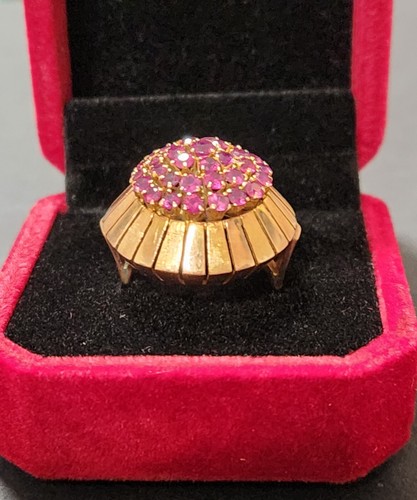 Mid Century/Vintage 14k Rose Gold Statement Ring Set With 35 Rubies - Picture 4 of 19