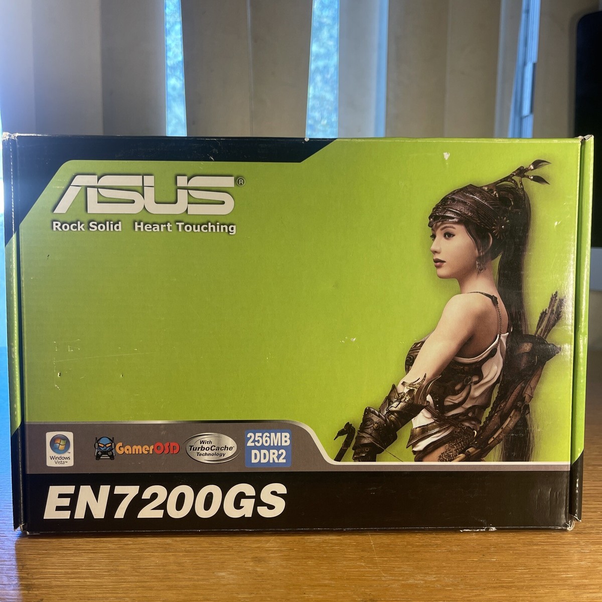 ASUS NVIDIA GeForce 7200 GS (EN7200GS/HTD/256) 256MB DDR2 SDRAM PCI Express  x16