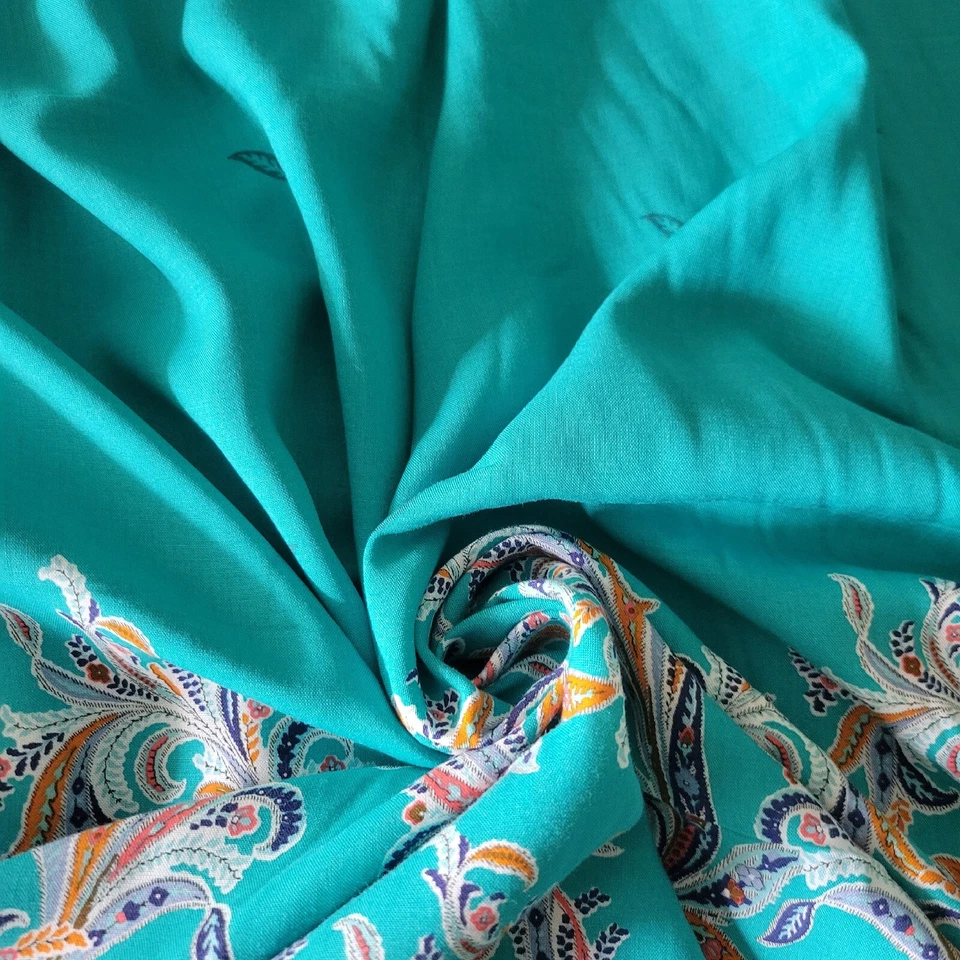 ПАНЕЛЬ из бирюзово-зеленой вискозы из Италии с красивой цветочной каймой - Изображение 4 из 4