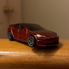 Hot Wheels Red Tesla Model S Plaid 2025 HW EV...