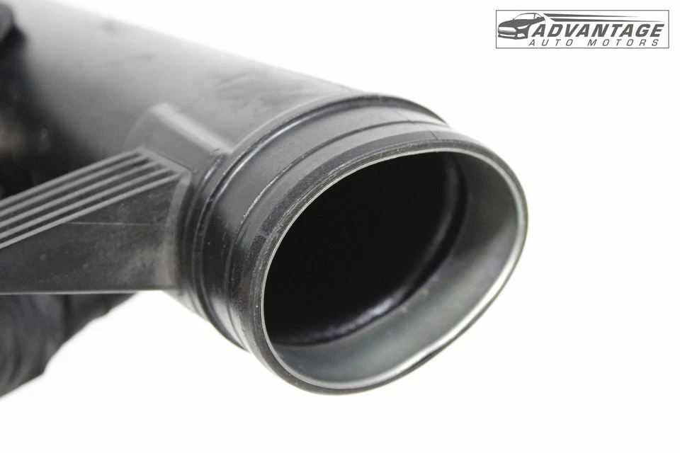 2014-2022 VOLKSWAGEN PASSAT NMS 2.0L TURBO INTERCOOLER INTAKE TUBE DUCT PIPE OEM - Image 4 of 4