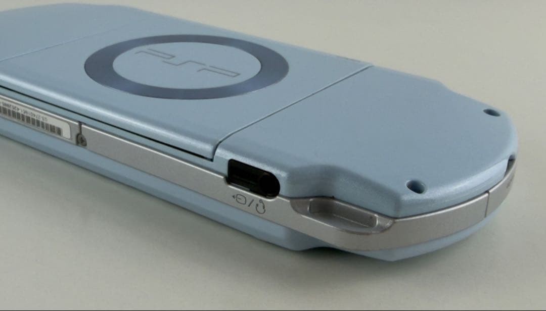 PSP　2000 Sony PSP 2000 Felicia Blue Console Excellent Portable System Rare