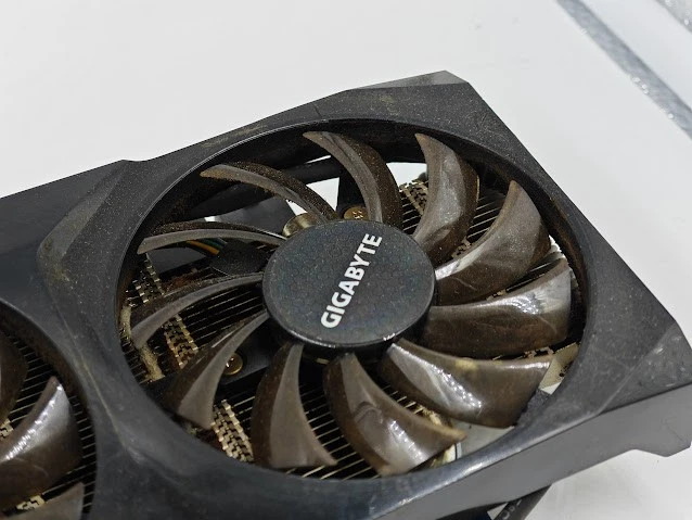 Gigabyte GTX 570 Graphics Card - Used, No Accessories - Image 4 of 4