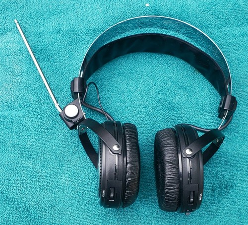 PANASONIC RF-20 FM STEREO RADIO 