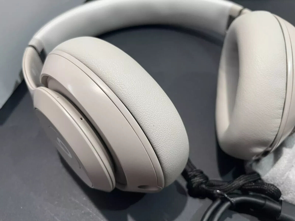 Original Beats Studio Pro Wireless Noise Cancelling Original Beats Studio Pro Wireless Noise Cancelling