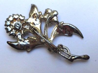 Broche Vintage Or Et Blanc Avec Perles Et Cristaux - Bijou Fantaisie GDR, Femme, Modèle 5206