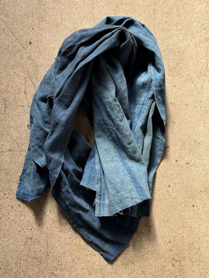 Rare Antique Boro Aizome Selvedge Fabric C.1910s Indigo with Sashiko Repairs 2yd - Image 3 of 4