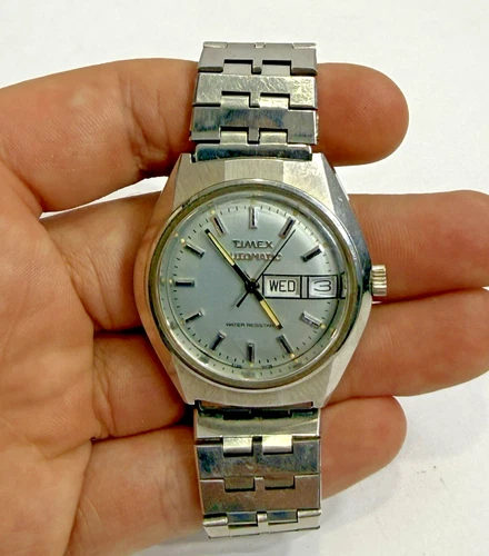 Vintage 1970s Timex Watch Men's Automatic Viscount Day Date Silver 38mm