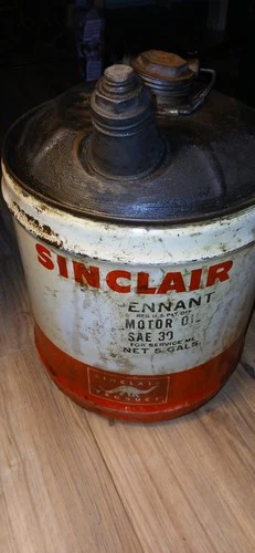 vintage sinclair 5 gallon oil can