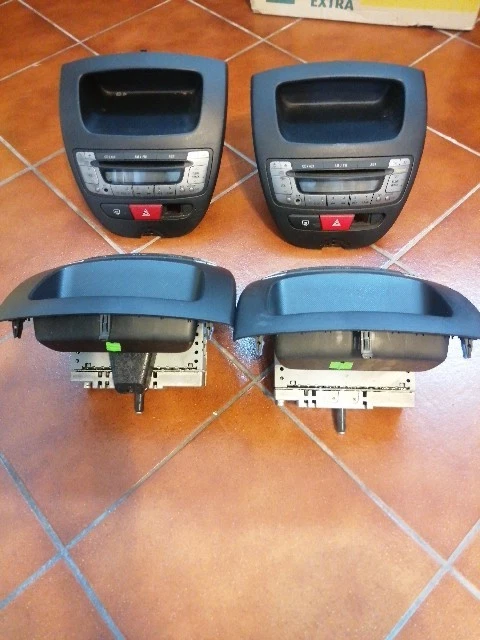 86120-0h010 Autoradio CD Aux Citroen C1 Peugeot 107 Toyota Aygo - Immagine 4 di 4