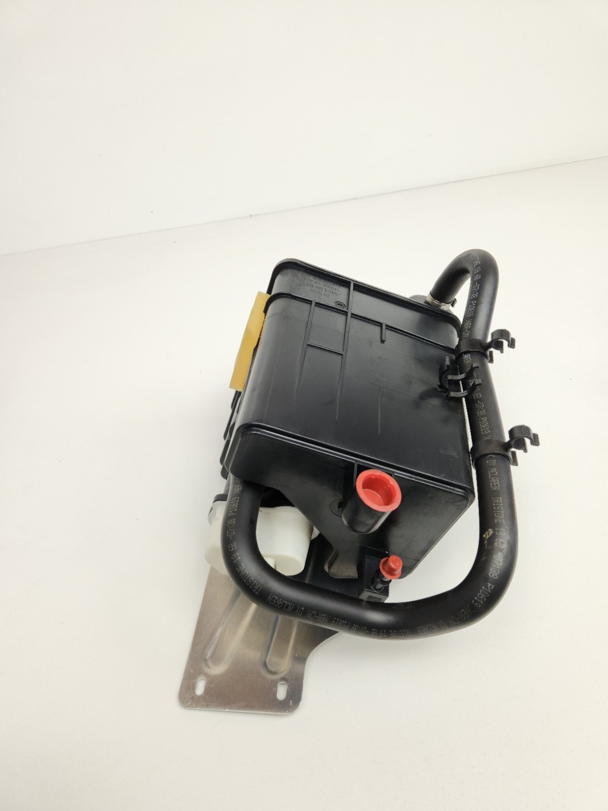 2015-2016 MCLAREN 650S SPIDER FUEL VAPOR EVAPORATOR CHARCOAL CANISTER W FILTER
