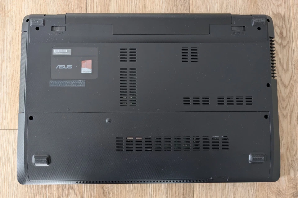 ASUS X75A-TY117H Laptop – 17,3 Zoll – Intel Pentium 2020M – 8 GB RAM – 450 GB - Bild 3 von 4