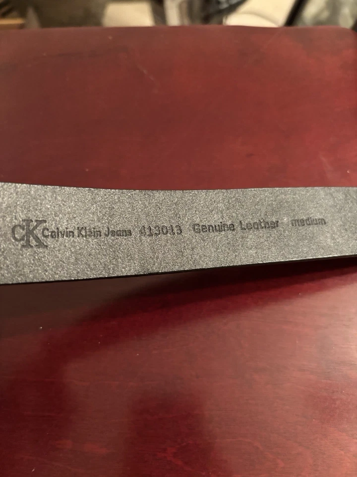 Cinturón de cuero negro vintage Y2K Calvin Klein talla mediana nuevo con etiquetas Foto 2 de 4