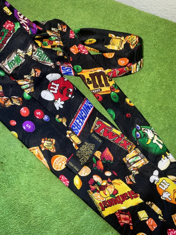 Vintage Planet Mars 100% silk tie, with M&M’s, Snickers, Skittles & Starburst - Image 3 of 3