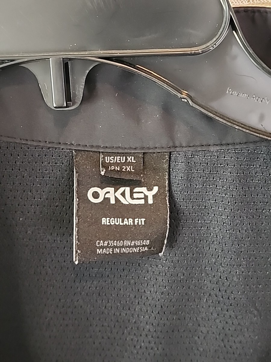 Oakley Ventilation Track Running Jacket Full Zip Lined Black Oakley Ventilation Track Running Jacket Full Zip Lined Black