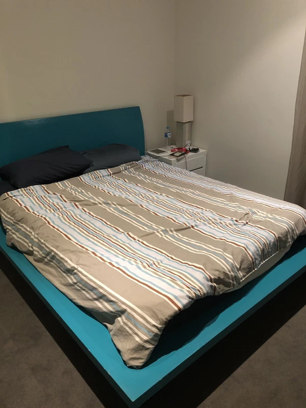 Queen Size Bed Frame And Mattress Pending Beds Gumtree Queen Size Bed Frame And Mattress Pending