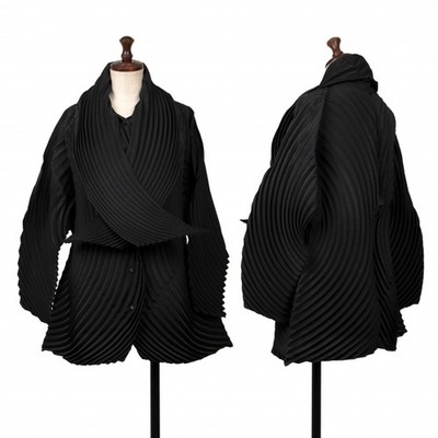 ISSEY MIYAKE Circle Pleats Deformation Jacket Size 2(K-138805) | eBay