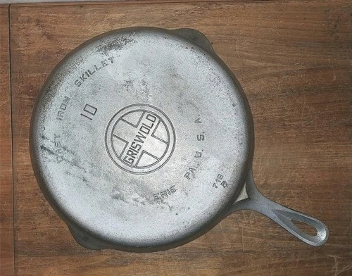1930s 716 GRISWOLD #10 CAST IRON SKILLET Chrome Smooth Bottom ERIE USA Sits Flat