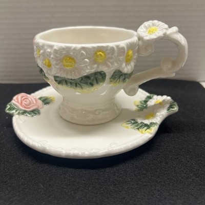 Corner Ruby Flower Tea Cup & Saucer Set Botanical Collection Rose and Daisy 