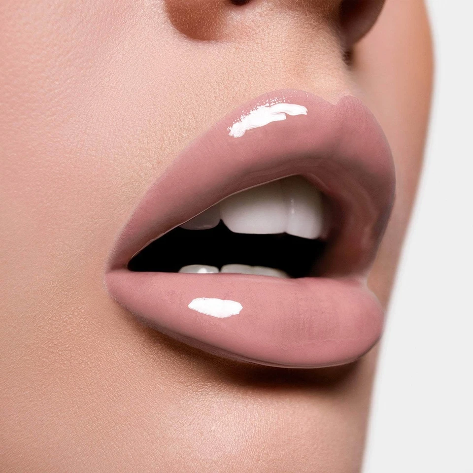 MIRENESSE Terciopelo Brillo Plumper 71. Erótico (rosa pálida) Foto 2 de 4