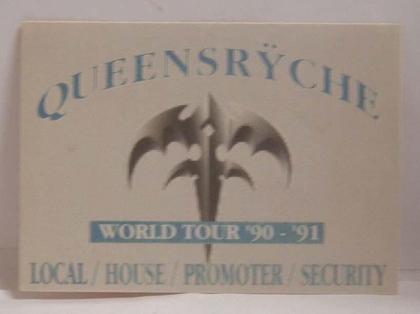 QUEENSRYCHE - VINTAGE ORIGINAL CONCERT TOUR CLOTH BACKSTAGE PASS