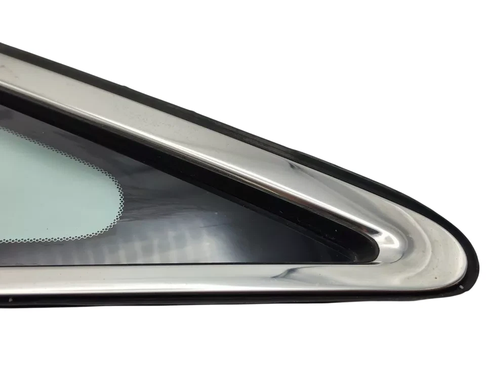 11-17 Honda Odyssey Right Side Tringular Windshield Vent Glass OEM - Image 3 of 4