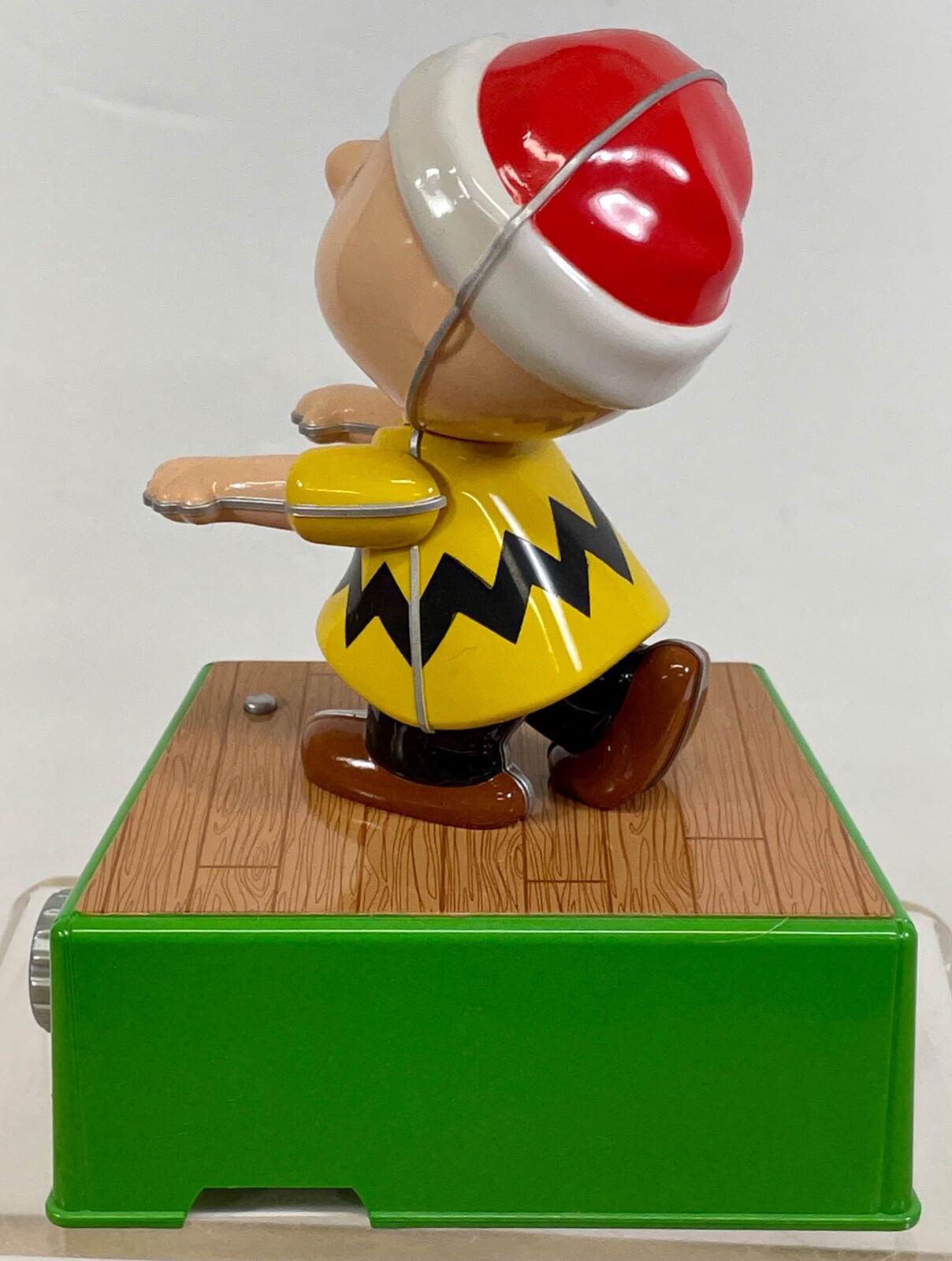 HALLMARK PEANUTS DANCE PARTY CHARLIE BROWN (2017) eBay
