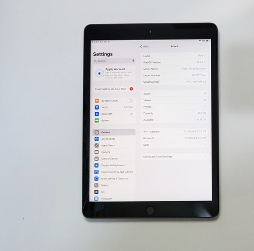 Apple iPad 7. Gen (2019) 10,2" Wi-Fi 128GB - Space Grau (A2197) Guter Zustand - Bild 3 von 7
