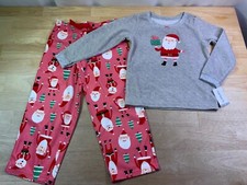 New Girl  s Carter  s Christmas PJ Set Sz 4 with Santa holding Presents  Cute  