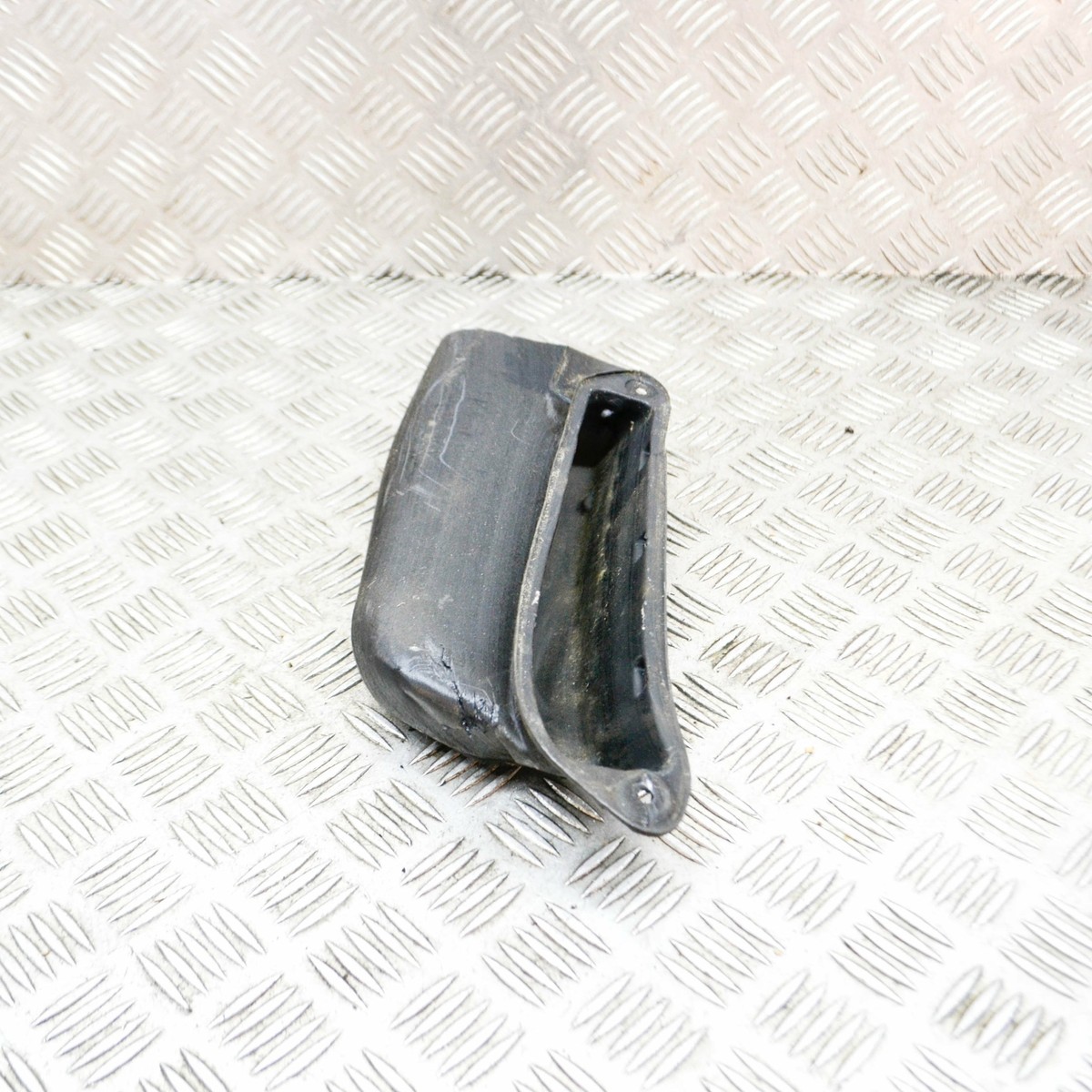 TOYOTA LAND CRUISER J80 Air Vent Guide Duct 62930-60010