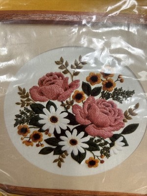 The Creative Circle Classic Bouquet 0610 Needlepoint Cross Stitch Kit