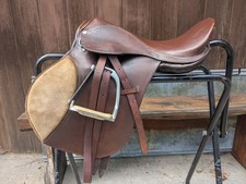 Kids  used English Flat Brown Jumping  Saddle Knee Rolls Deep Seat 16 Inches