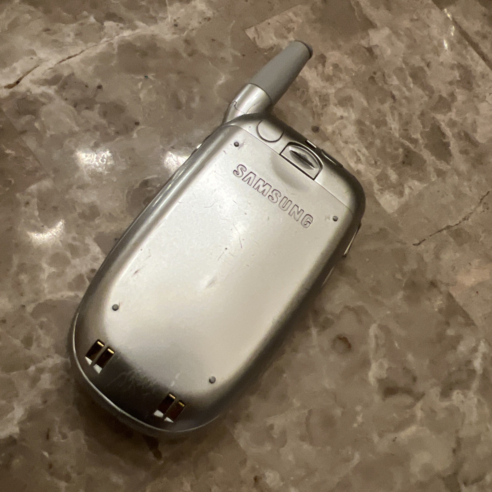 Samsung SPH-A680 Color Display Dual-Band Tri-Mode Built-in Camera Cellular Phone