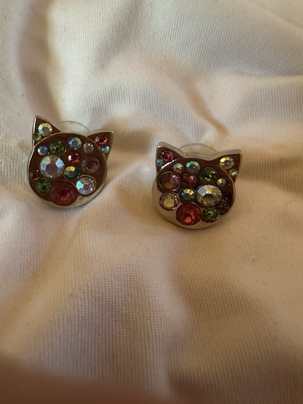 Betsey Johnson Gold Tone Pink Crystal Rhinestone Kitty Cat Stud Earrings