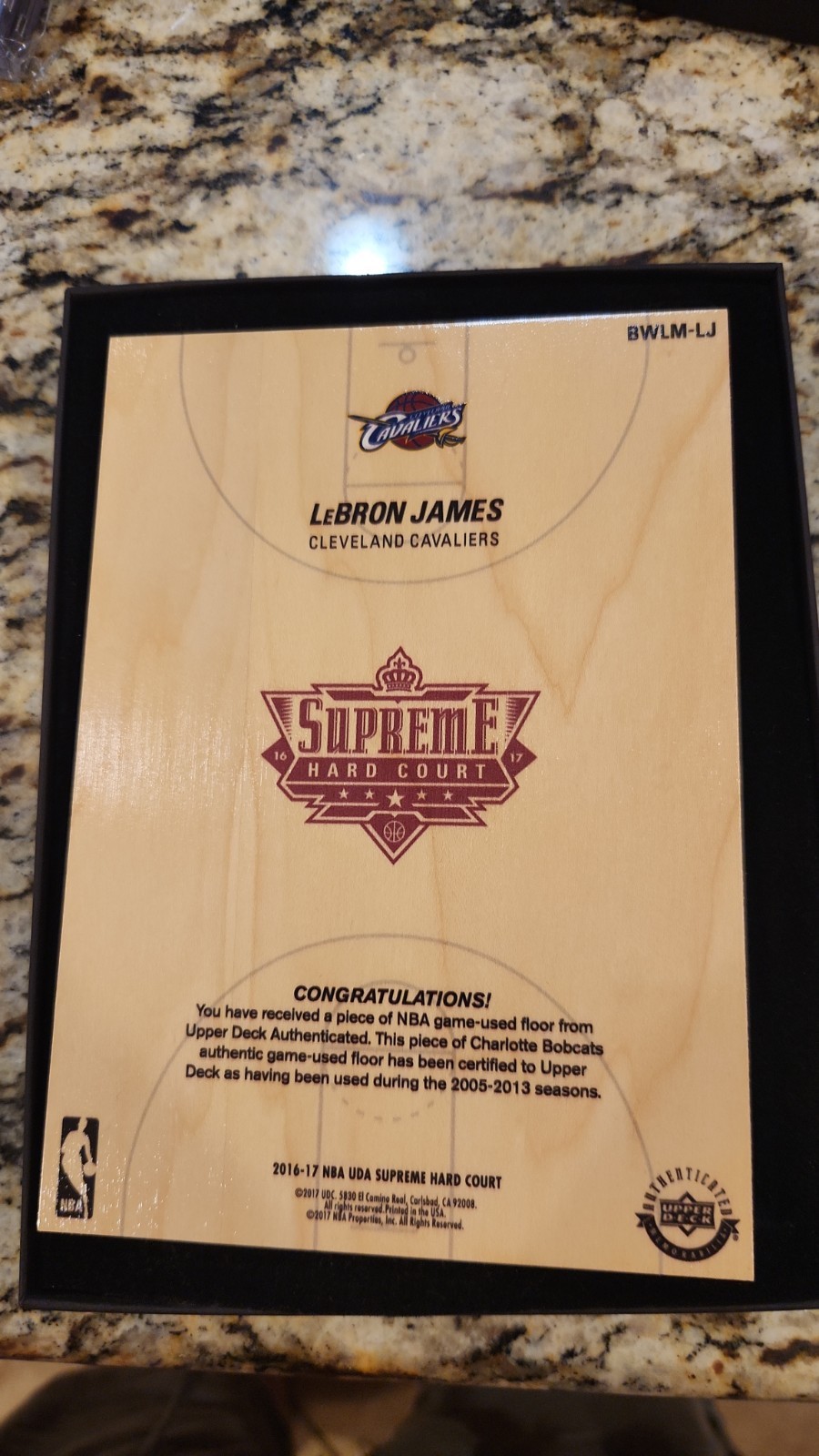 2017-18 Upper Deck Supreme Hardcourt LeBron James Black and White Logoman /5  view 4