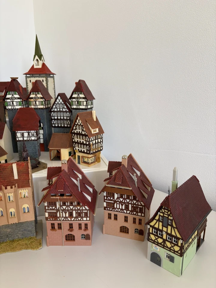 außergewöhnliches Konvolut toller Gebäude und Häuser von Faller Altstadt Spur H0 - Bild 4 von 4