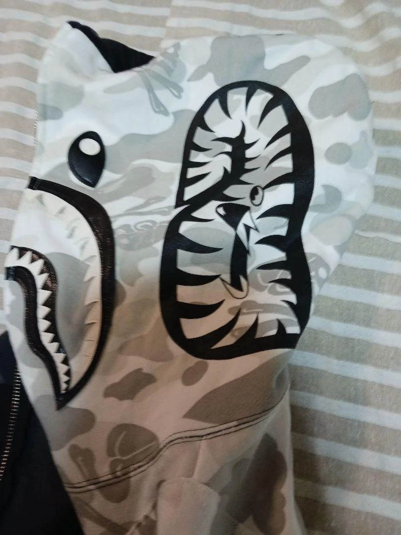 A BATHING APE (BAPE) Felpa con cappuccio zip uomo A BATHING APE QUARTIERI taglia S usata buone condizioni Giappone