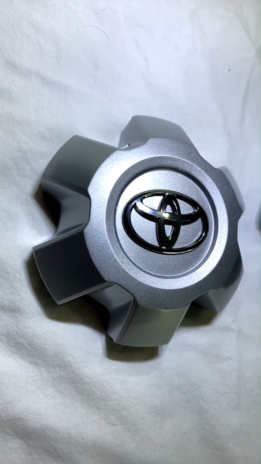 *NEW* Toyota 4Runner Center Cap Hub Cover 20142023 [PART J4260B