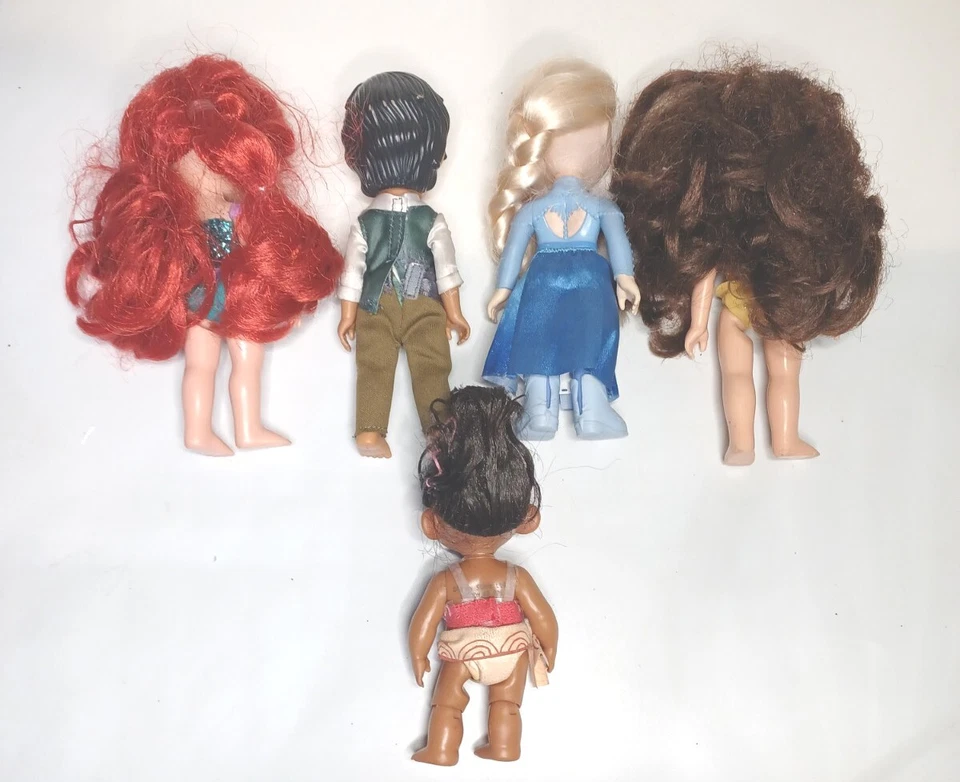 Lote de 5 muñecas Disney Petite de 6" a 4" Elsa, Belle, Ariel, Moana, Mateo Foto 4 de 4