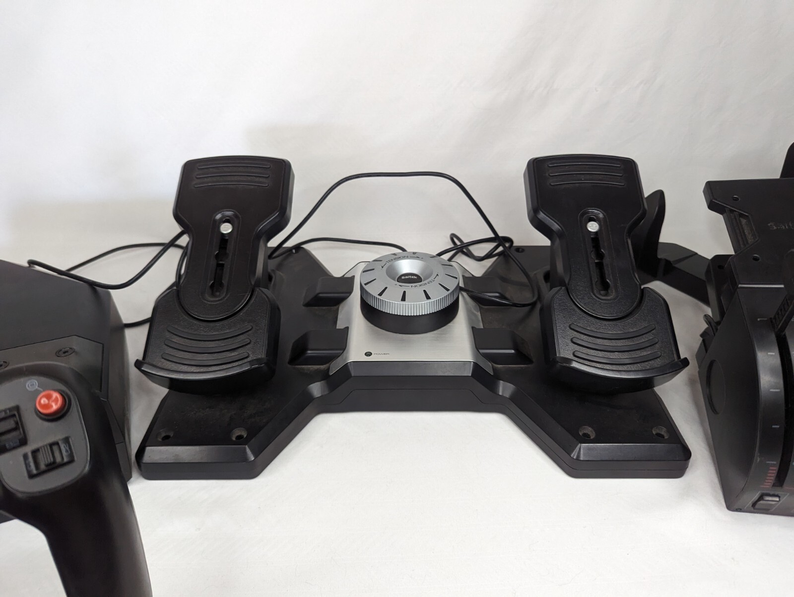 Logitech/Saitek Pro Flight Yoke System with Throttle, Rudder Pedals