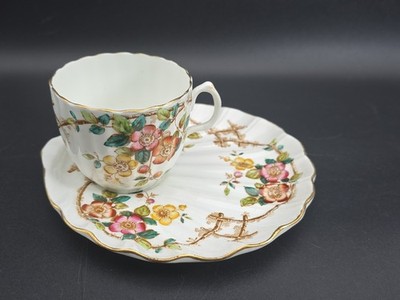 Seltener Fund Massey & Wildblood & Co Bone China Blumen Tasse mit gewellter Untertasse