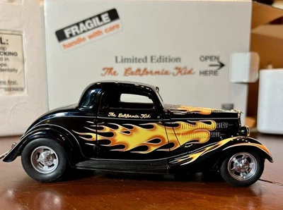 Ford 1:24 1934 Vehicle Year Vintage Manufacture Diecast Cars