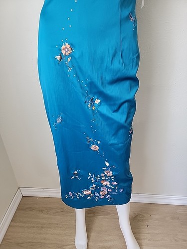 Mandalay Sheath Dress Sequin Sleeveless Blue Satin Sz 6 Floral Embroidered - Picture 5 of 19