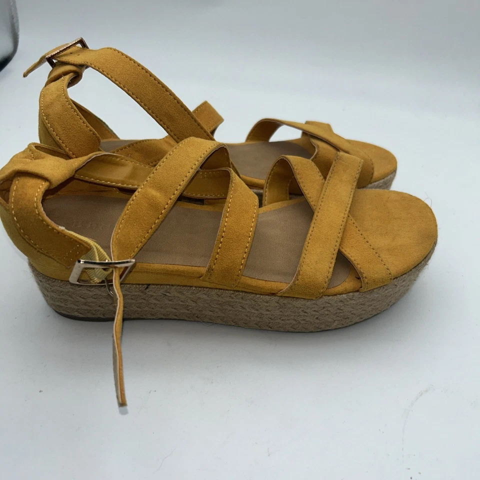 Sandalias de plataforma de bambú para mujer talla 8 con correa cruzada al tobillo color mostaza Foto 2 de 4