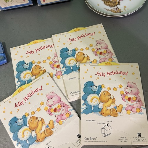 Lote de platos/cepillo de dientes/imanes/juegos/atrapapeles vintage de CARE BEARS - Imagen 16 de 24