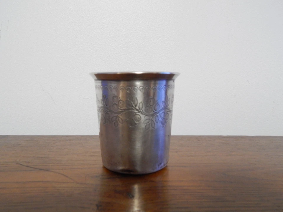 ANCIENNE TIMBALE en ARGENT Poinçonnées Minerve 1 Titre Décor Floral Monogrammée - Photo 4/4