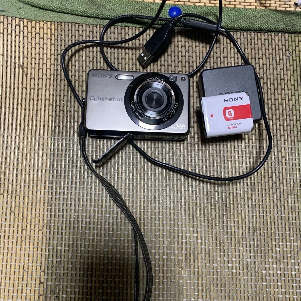 Sony Cyber-shot DSC-W300 13.6MP Digital Camera - Dark